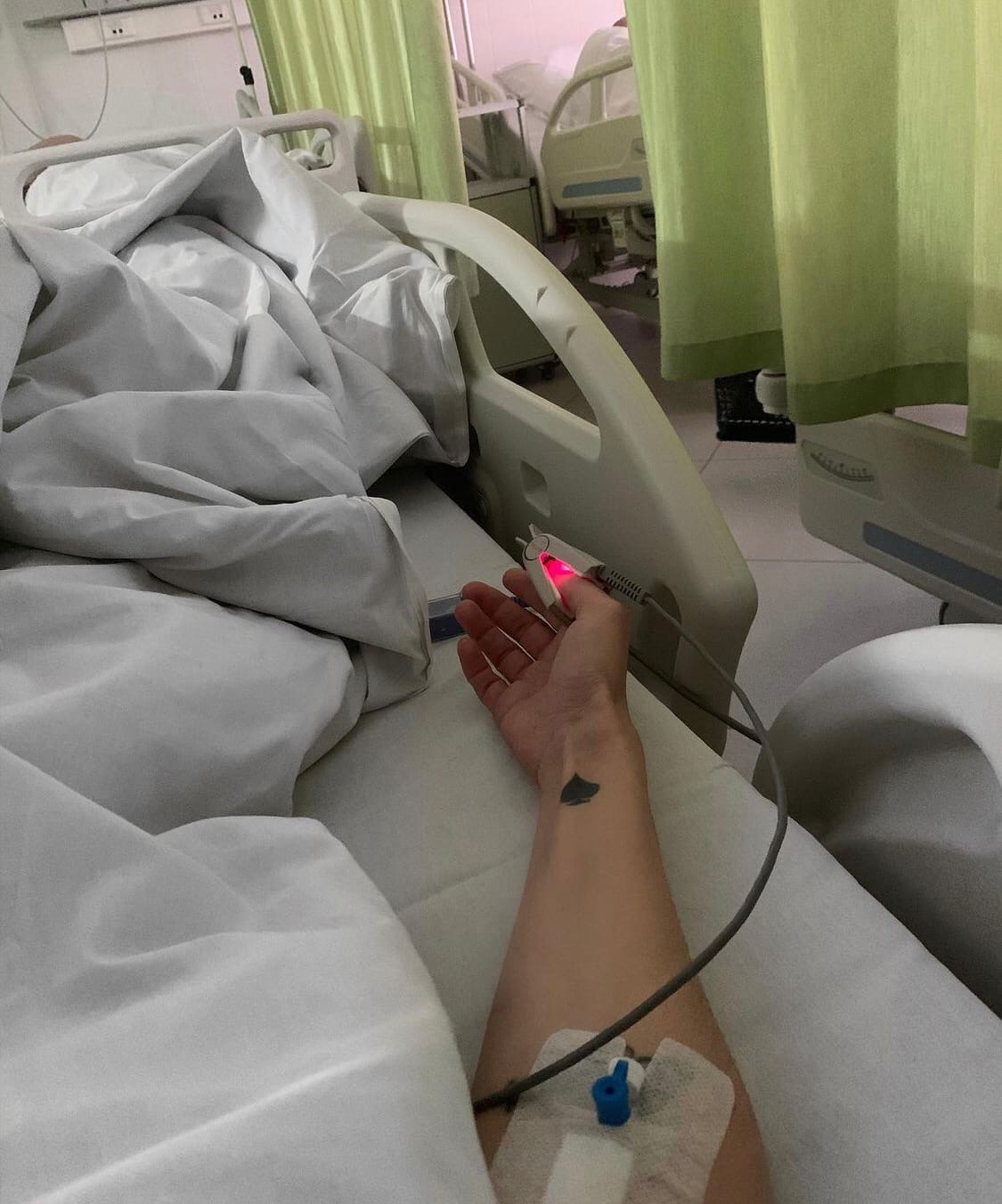 "Ушла в тапочках": почему Алёна Водонаева недовольна своим пребыванием в больнице