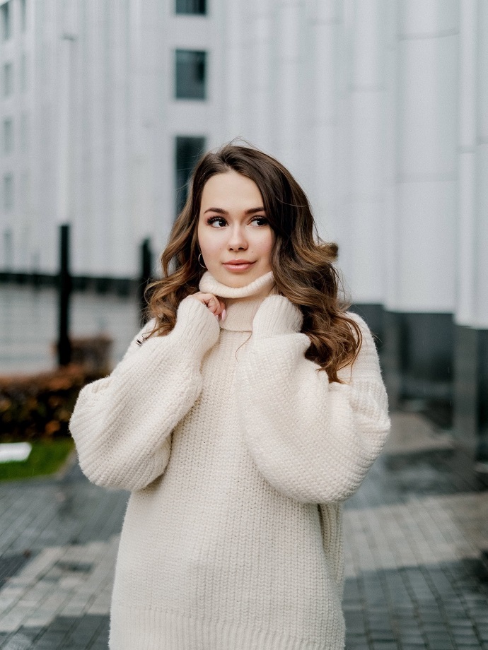 Блогер и SMM-эксперт Ксения Сваровских рассказала, что мешает людям зарабатывать