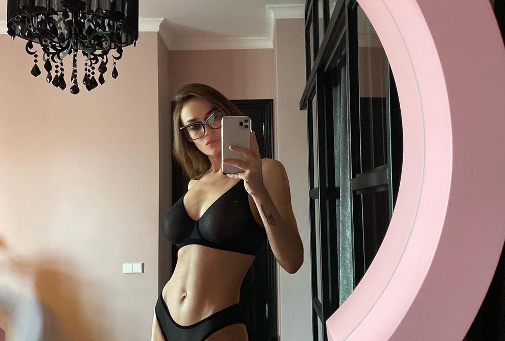 "Порно!": Алёна Водонаева назвала профессию, которую хотела бы выбрать