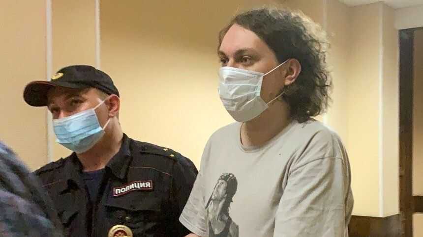 Арестованный по статье о терроризме блогер Юрий Хованский начал распродажу своего имущества