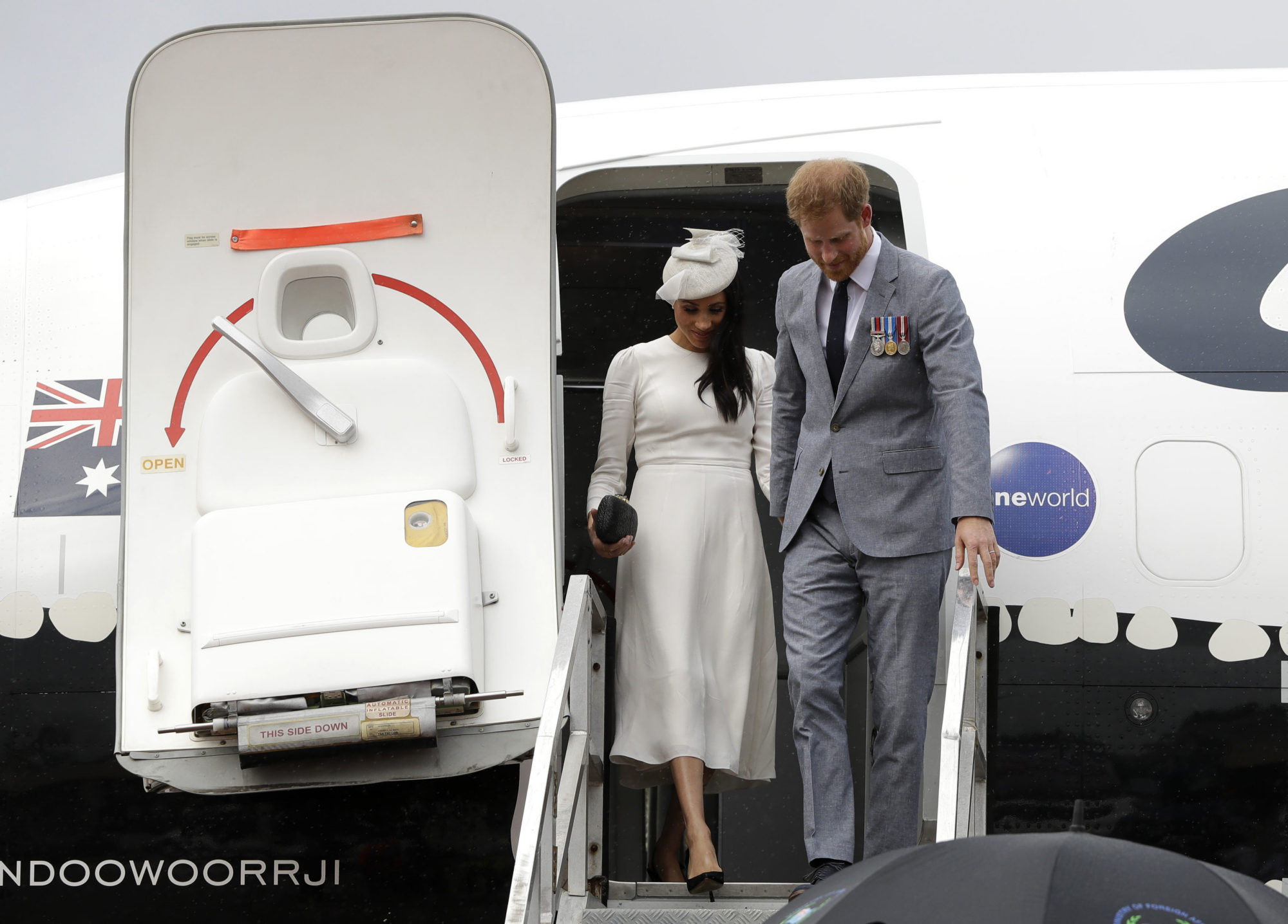«А сами кричат о спасении экологии»: принца Гарри и Меган Маркл осудили за постоянные перелеты на частных самолетах