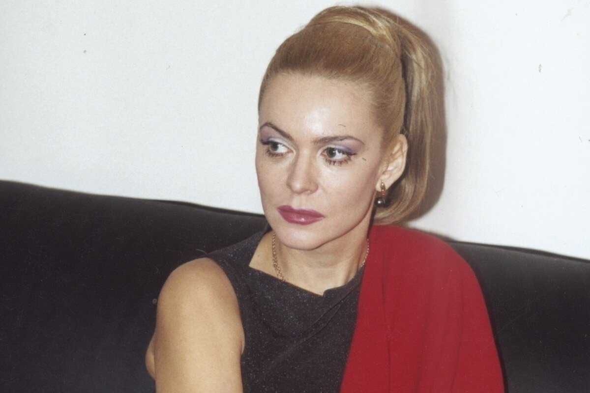 Актриса Алена Яковлева, вслед за Еленой Прокловой, заявила о домогательствах режиссёра