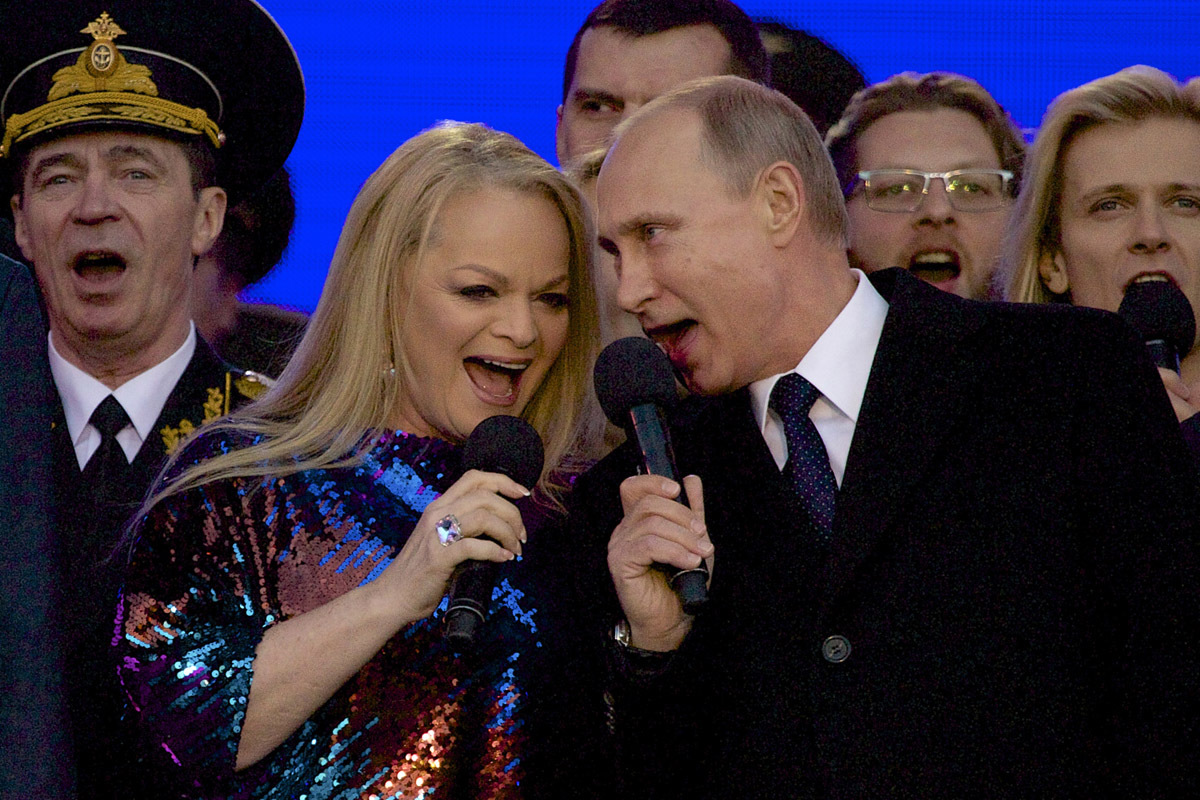 Larisa Dolina spoke about meetings and get-togethers with Vladimir Putin