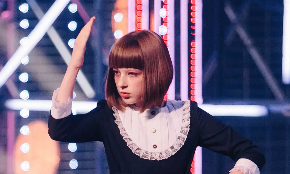 Дочь Юлии Барановской провалила выступление на шоу «Новые Танцы» и, рыдая, заявила, что её несправедливо засудили