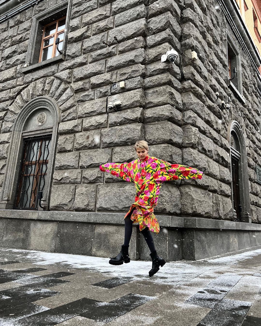 После получения титула самой сексуальной, Любовь Аксёнова кардинально поменяла имидж