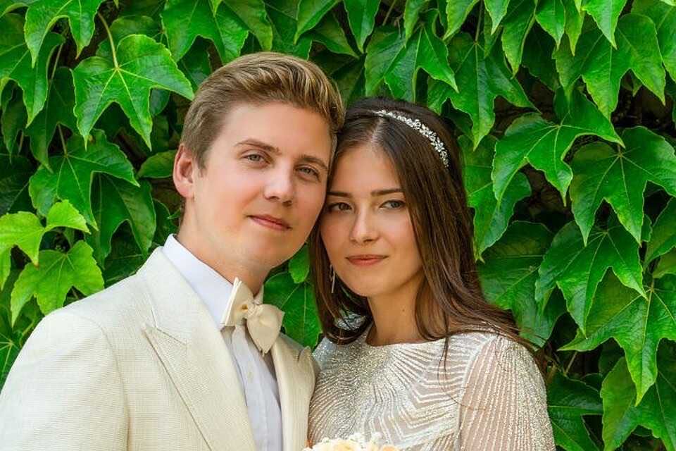 Певица Валерия рассказала, кем работает её старший сын