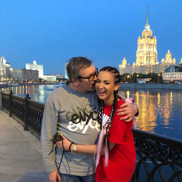 Olga Buzovoy's father found a new family