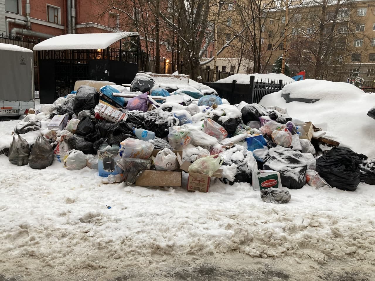 Игорь Скляр рассказал о мусорном коллапсе в Санкт-Петербурге