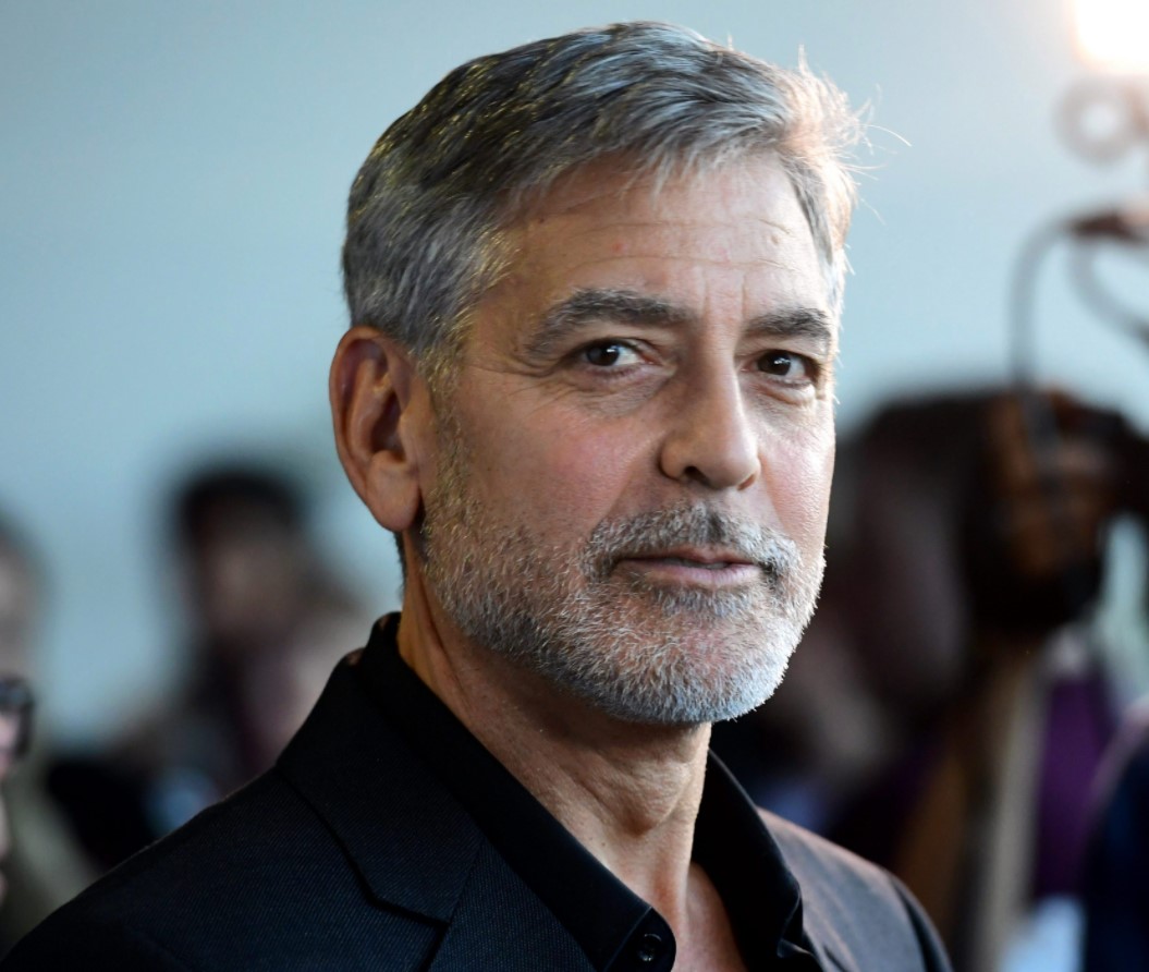 Выяснилось, почему супруга Джорджа Клуни отказывается спать с ним в одной постели