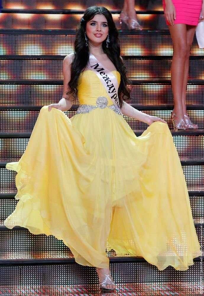 Не найдя богатого спонсора, «Мисс Россия 2013» Эльмира Абдразакова пришла на Дом-2 к бывшему уголовнику