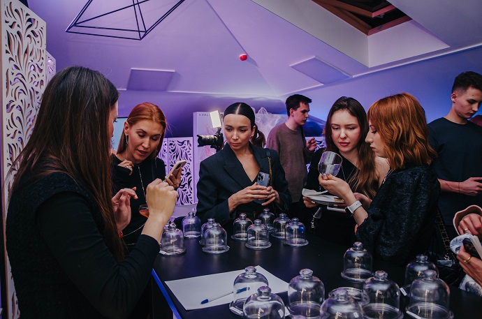 «Сегодня в тренде уникальность»: парфюмер Валерия Нестерова совместила парижскую вечеринку с мастер-классом
