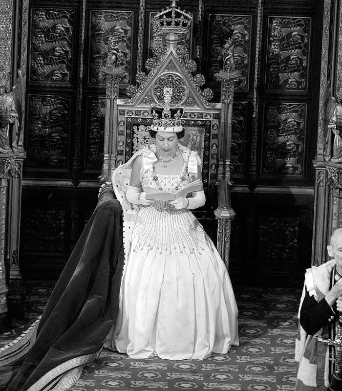 Елизавета II навсегда покидает Букингемский дворец