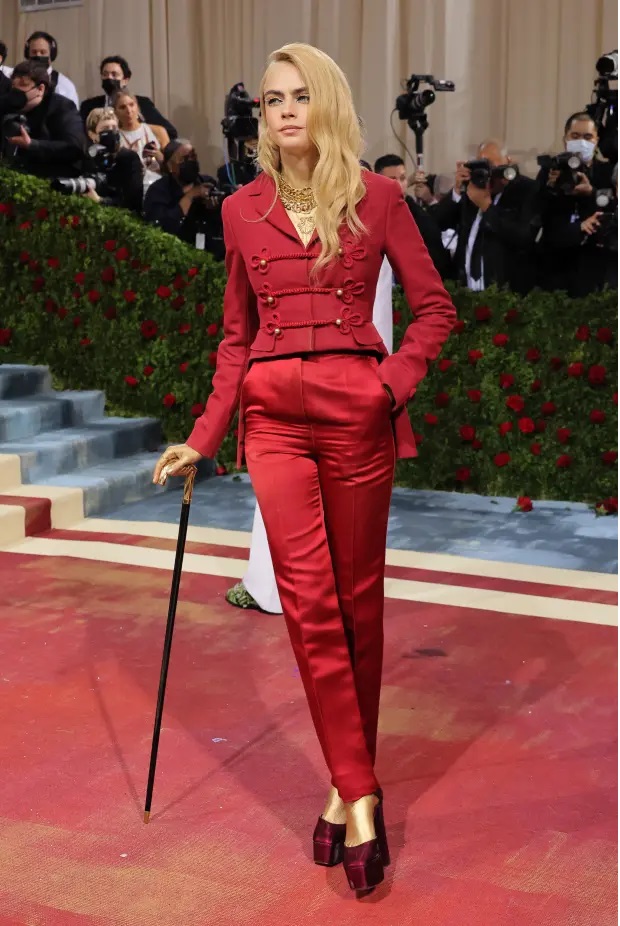Cara Delevingne exposed her breasts at the Met Gala 2022 