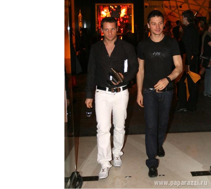 Ольга Бузова рассекретила спутника Сергея Лазарева на юбилейном концерте Филиппа Киркорова Ольга Бузова рассекретила спутника Сергея Лазарева на юбилейном концерте Филиппа Киркорова