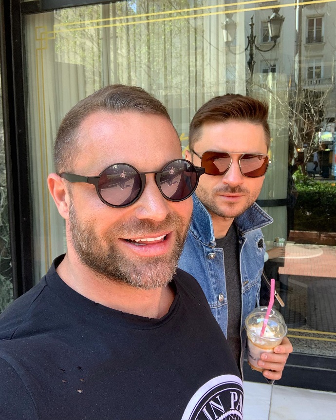 Ольга Бузова рассекретила спутника Сергея Лазарева на юбилейном концерте Филиппа Киркорова Ольга Бузова рассекретила спутника Сергея Лазарева на юбилейном концерте Филиппа Киркорова