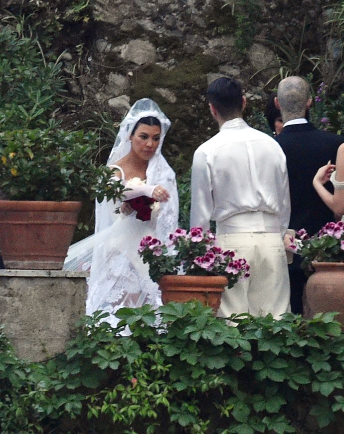 Меган Фокс надела лифчик, который прикрывал лишь 50% груди Меган Фокс надела лифчик, который прикрывал лишь 50% груди