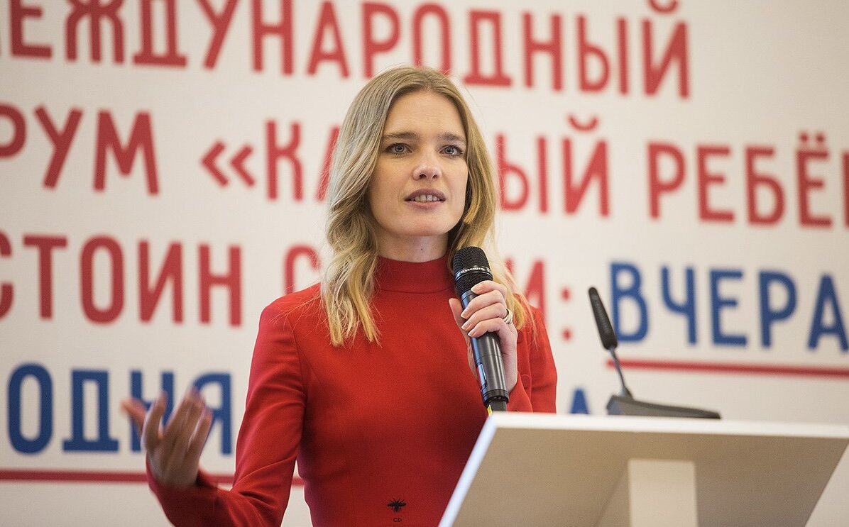 Мама Натальи Водяновой, не приехавшей на мероприятие собственного фонда, рассказала об отношении модели к России