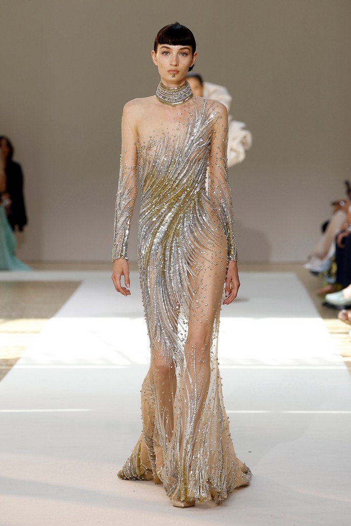 ТОП-10 эротических фантазий арабского мужчины: Elie Saab открывает женское тело на Неделе высокой моды в Париже