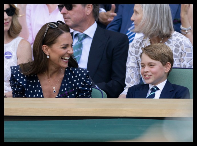 Кейт Миддлтон подражала принцессе Диане, а маленький принц Джордж грыз ногти на Уимблдонском турнире