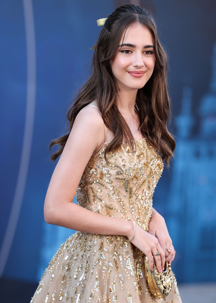 Джулия Баттерз «купалась в золоте» на премьере фильма «Серый человек»