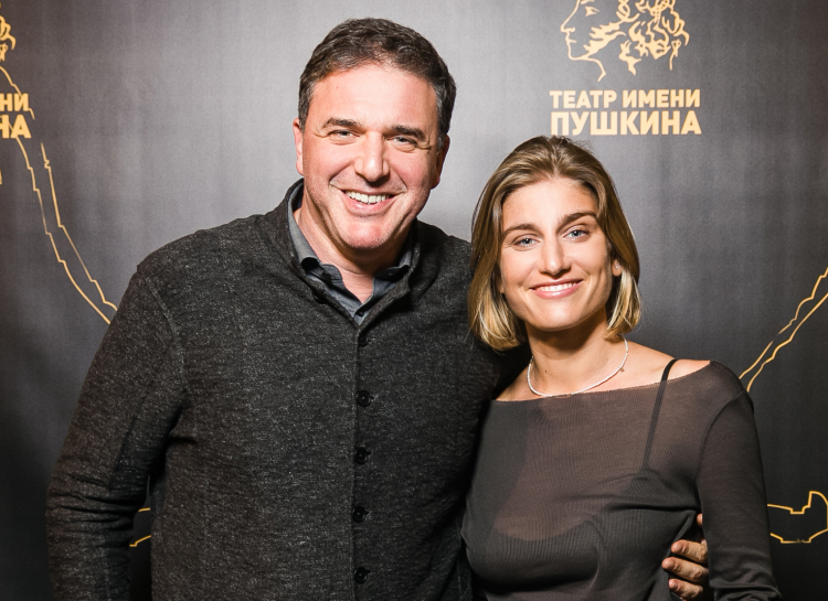 Нино Нинидзе прокомментировала слухи о расставании с Максимом Виторганом
