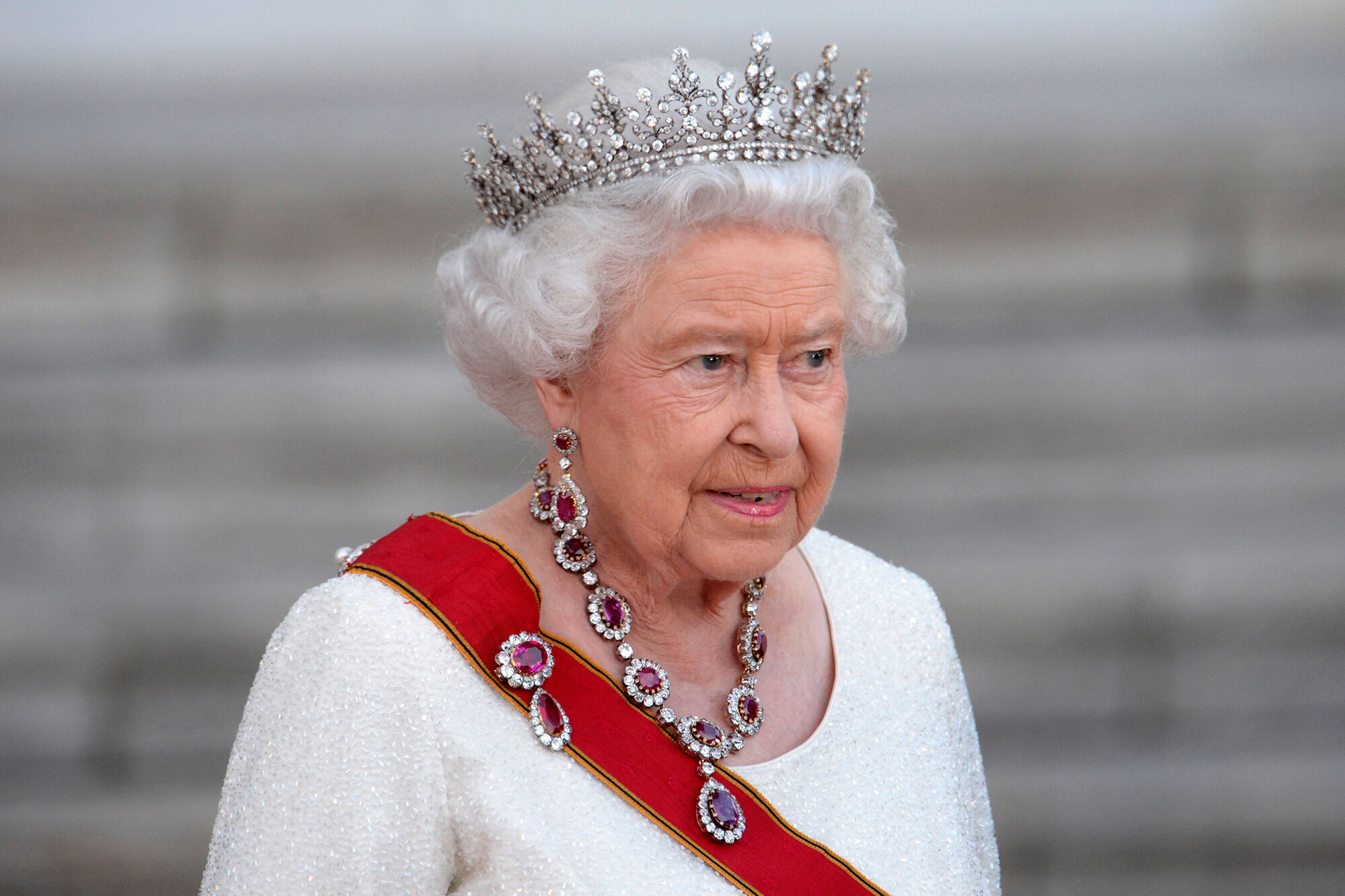 Королева Елизавета II при смерти: семья съезжается в Шотландию, а Меган Маркл осталась за бортом
