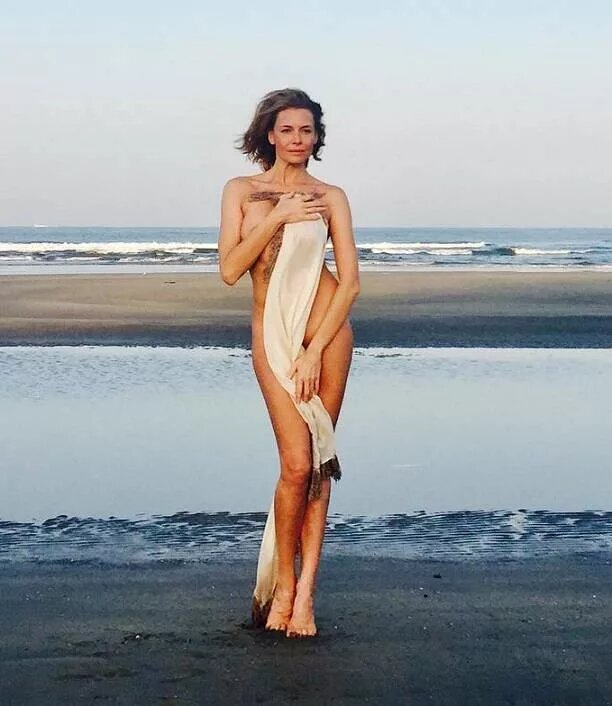 Любительница обнаженки Любовь Толкалина порадовала поклонников, забравшись голая в ванну с пеной Любительница обнаженки Любовь Толкалина порадовала поклонников, забравшись голая в ванну с пеной