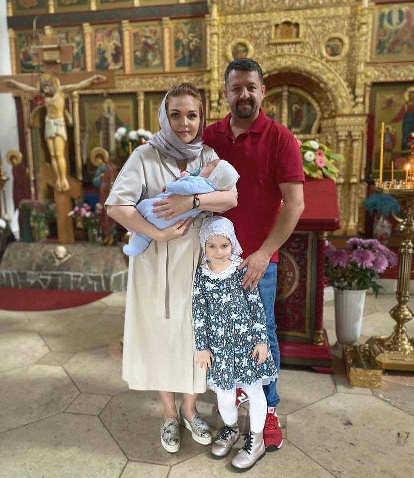 Марина Девятова крестила 2-месячного сына