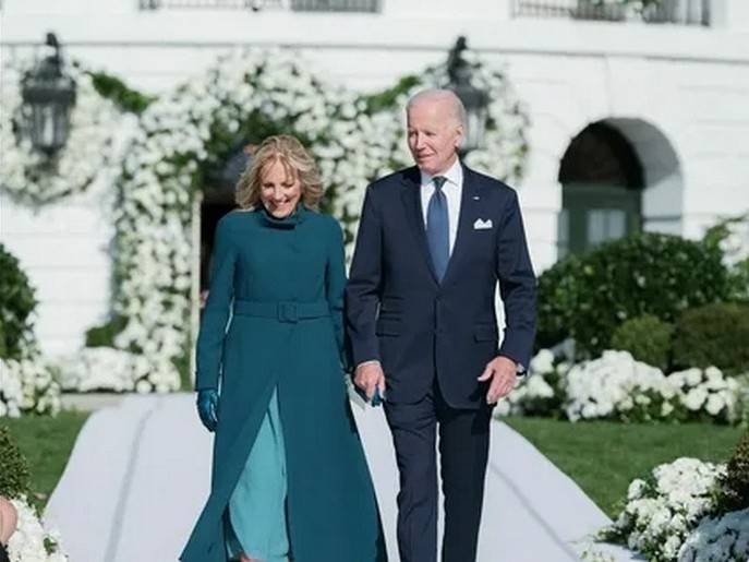 Для внучки американского президента Наоми Байден Белый дом стал ЗАГСом, церковью и рестораном