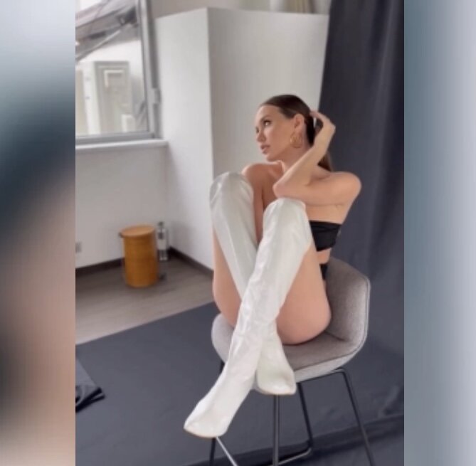 Неудачно взбрыкнув ногой Анастасия Костенко показала лишнее