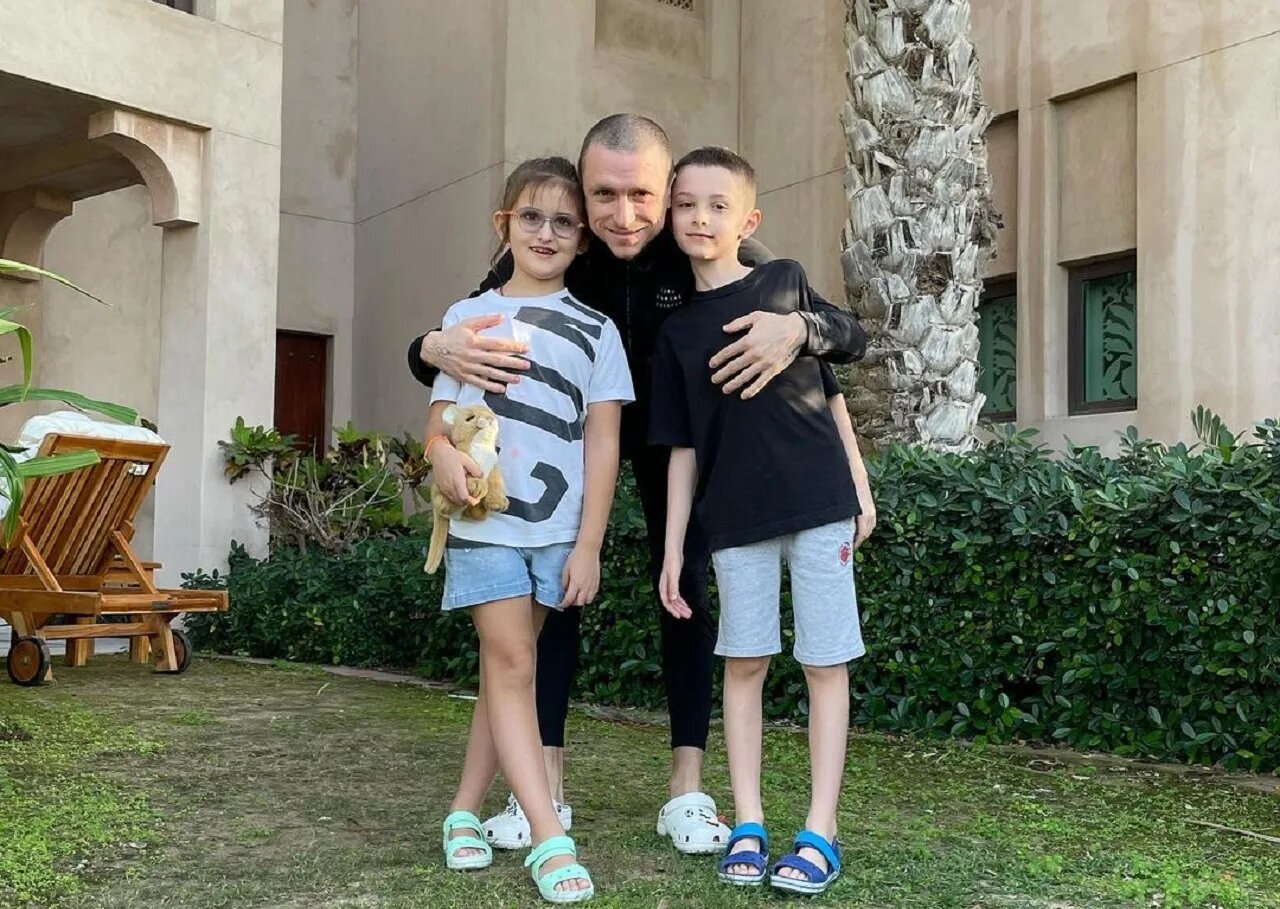 Жена Павла Мамаева Надежда Санько похвасталась горой денег и нелестно высказалась о дочери футболиста и Аланы Мамаевой