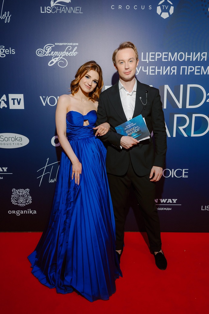 Лариса Долина, Юлия Барановская, Юлия Хадарцева: вспоминаем премию Brand Awards