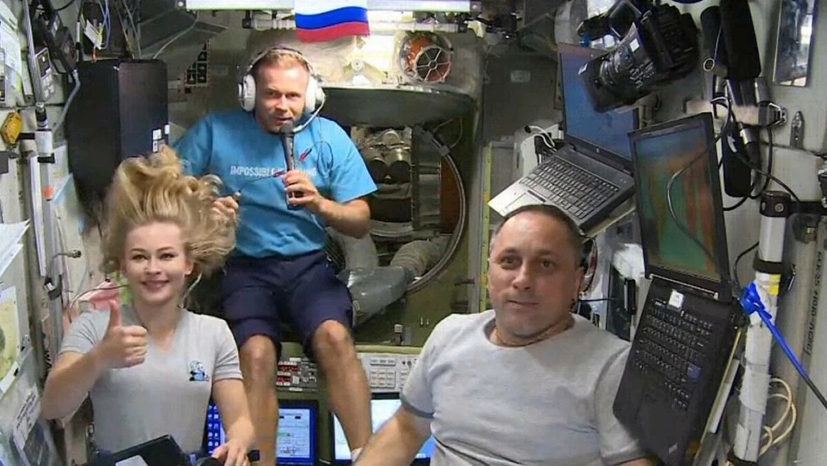 «Несметное количество гадостей»: Юлия Пересильд публично ответила на выпады разъяренных космонавтов