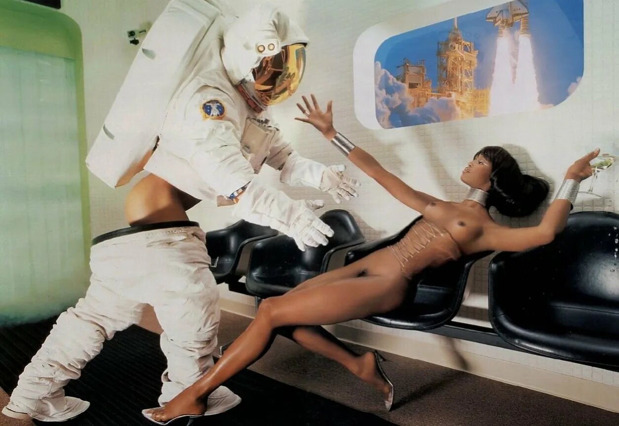 Наоми Кэмпбелл впервые показала лицо единственной дочери, а также ТОП горячих и ярких фото Наоми Кэмпбелл для Playboy и Agent Provocateur Наоми Кэмпбелл впервые показала лицо единственной дочери, а также ТОП горячих и ярких фото Наоми Кэмпбелл для Playboy и Agent Provocateur