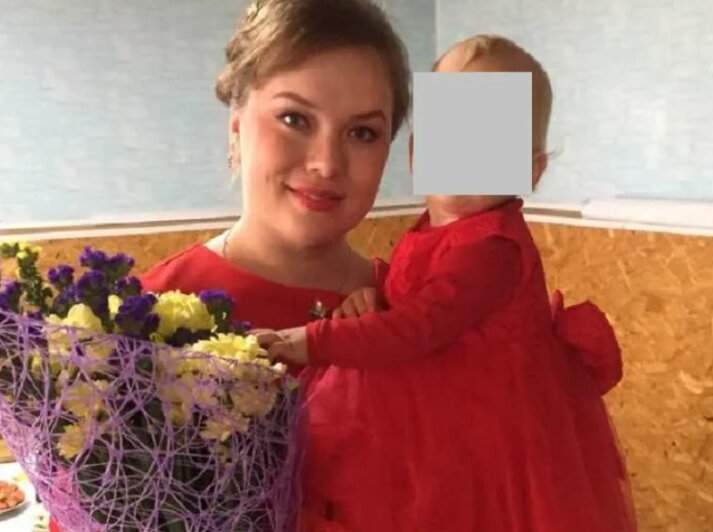 Очевидцы сообщают шокирующе подробности смерти 34-летней солистки театра песни «Росичи» Елизаветы Кутуровой