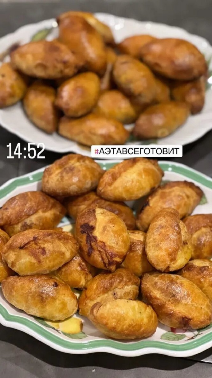 «А эта все готовит»: Юлия Высоцкая высмеяла недоброжелателей, которые критиковали ее за неудачные блюда 