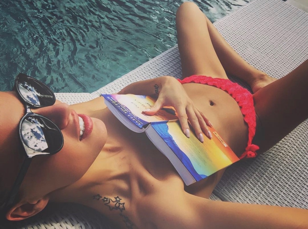 Юлия Зиверт рассказала о проблемах со здоровьем. Топ горячих фото певицы
Юлия Зиверт рассказала о проблемах со здоровьем. Топ горячих фото певицы