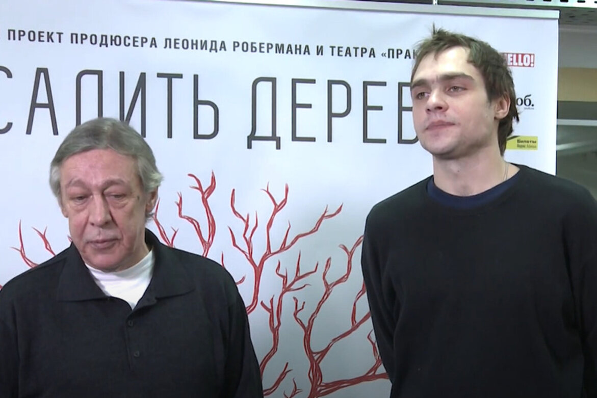 Анализ крови выпавшего из окна сына Михаила Ефремова дал неутешительный результат
