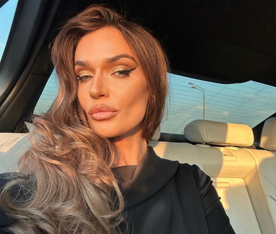 Участница дома2 на авто