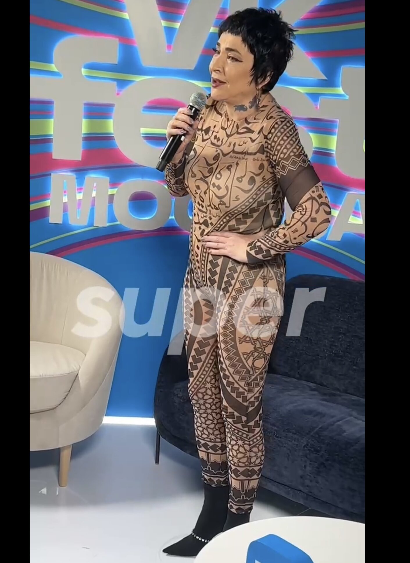 59-летняя Лолита повторила свой скандальный образ в прозрачном комбинезоне, но теперь она в нём выглядит по-другому. ТОП 10 фото провальных образов Лолиты Милявской 59-летняя Лолита повторила свой скандальный образ в прозрачном комбинезоне, но теперь она в нём выглядит по-другому. ТОП 10 фото провальных образов Лолиты Милявской