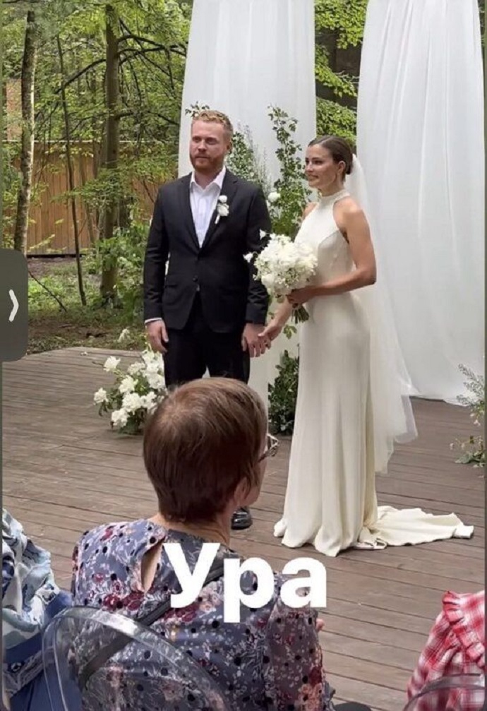 32-летний ведущий шоу «Концерты» Евгений Чебатков женился на актрисе. Фото со свадьбы 