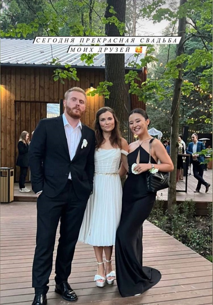32-летний ведущий шоу «Концерты» Евгений Чебатков женился на актрисе. Фото со свадьбы 