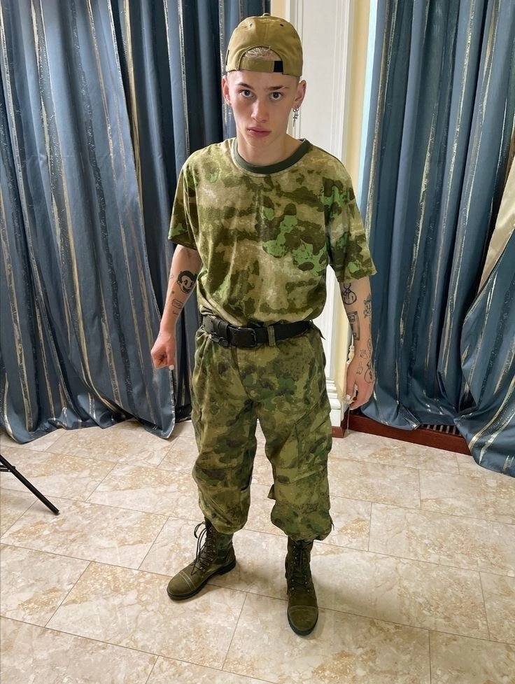 Ограничений нет: Екатерина Мизулина потребовала Минобороны призвать вернувшегося в Россию Даню Милохина в армию, отец блогера уже пытается его «отмазать»