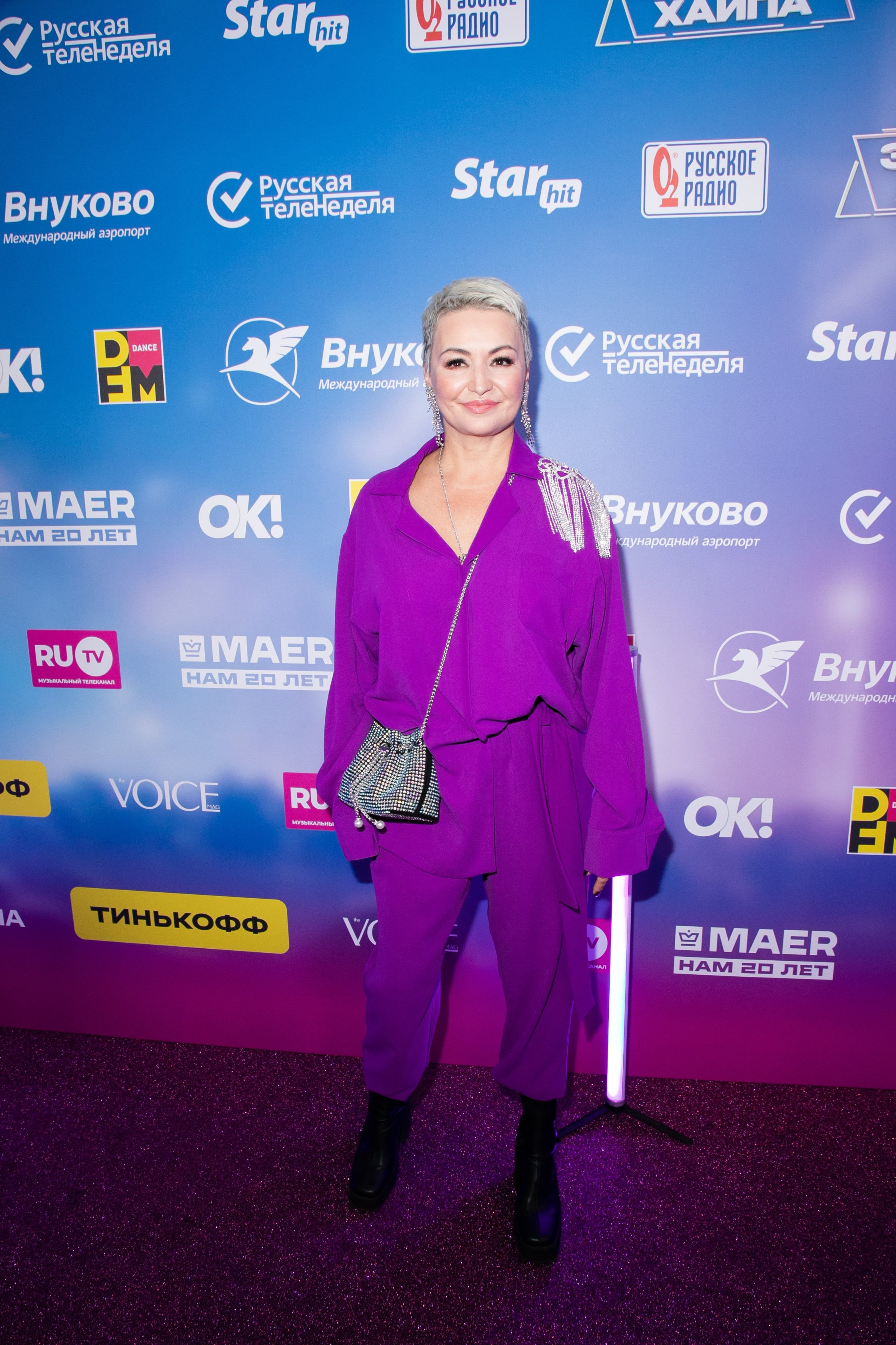 Игривая Ханна, сексуальная Седокова и завораживающая Севиль: кто еще из звезд «хайпанул по полной» на новой премии «Русской Медиагруппы»
