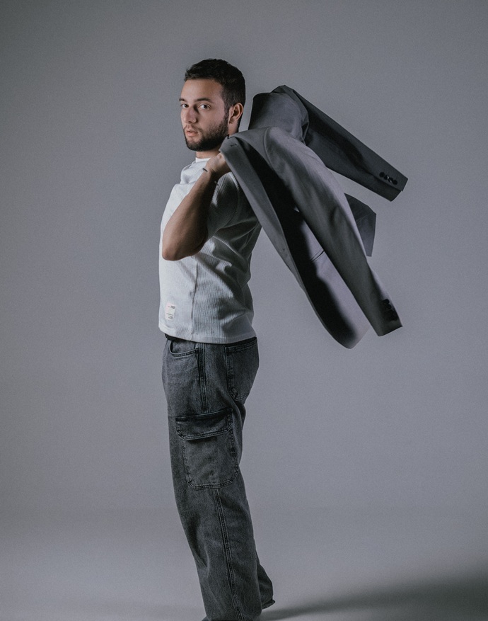 Баллада «Силуэт» Левана Пхаладзе стала еще одной композицией в рамках проекта «ШОУАБХАЗИИ»