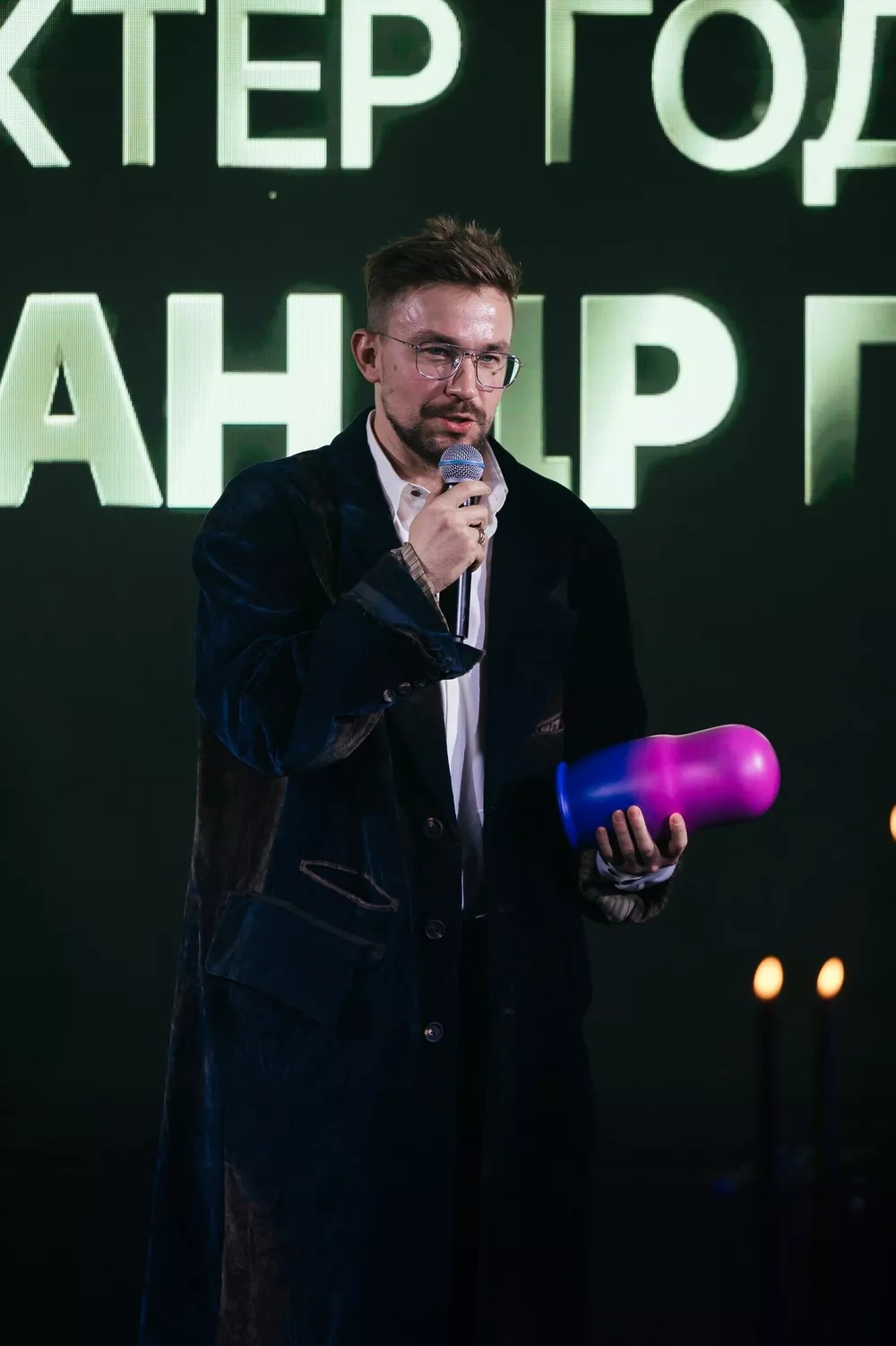 Олег Меньшиков, Юлия Высоцкая, Натали Андрес и другие звезды отметили день рождения Димы Билана