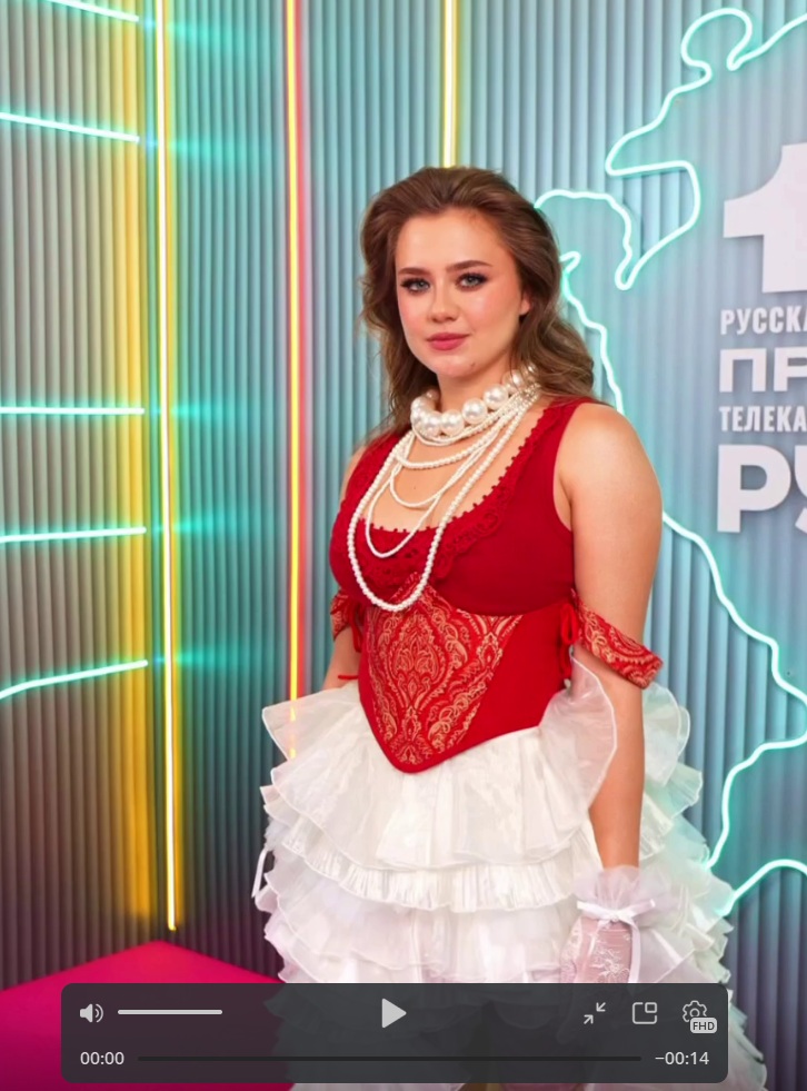 Образы Седоковой, Семенович, Воробьевой и других на премии РУ.ТВ вызвали легкое недоумение Образы Седоковой, Семенович, Воробьевой и других на премии РУ.ТВ вызвали легкое недоумение